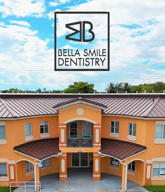 Outside picture of Bella Smile Dentistry in Westchester, FL with the dental clinic logo